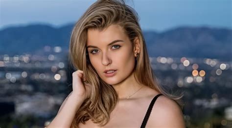 mia melano wiki|Mia Melano Wiki, Age, Height, Boyfriend, Family,。